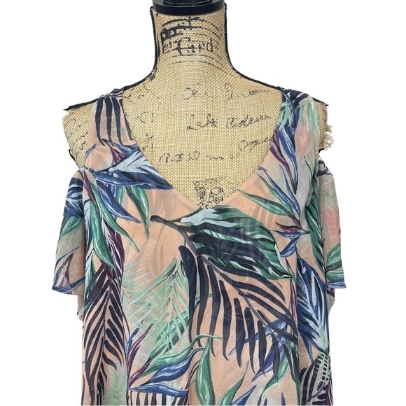 Show Me Your Mumu Hazel Palm Ruffle Cold Shoulder - Picture 5 of 12